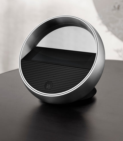 BeoRemote Halo Table version