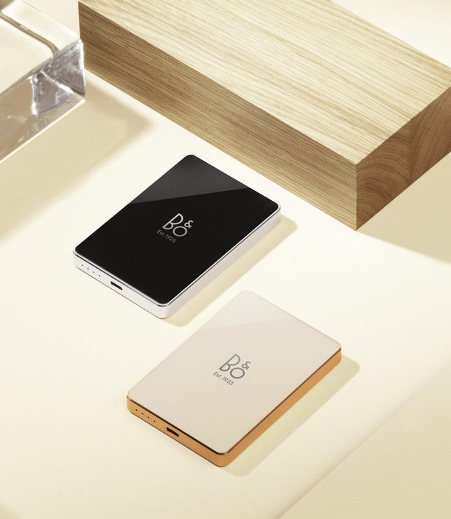 Bang & Olufsen BeoPlay H100 + Powerbank
